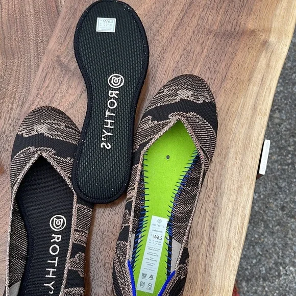 Rothy’s Metallic flat SZ 6.5 - Picture 6 of 6